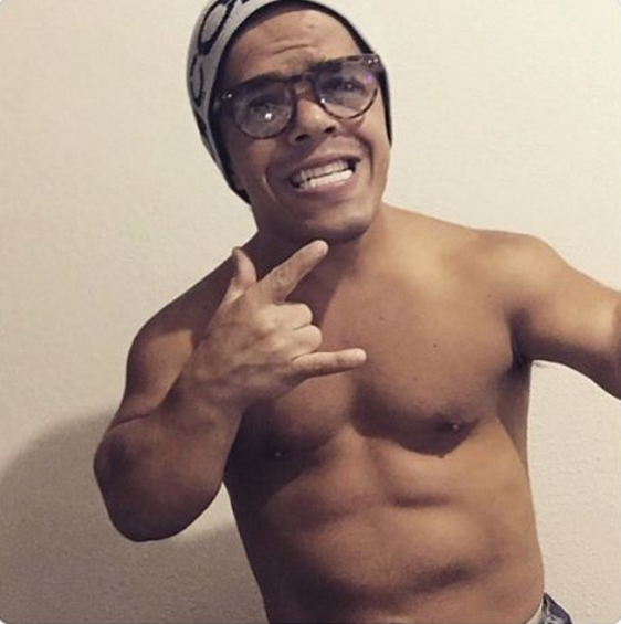 O ANÃO QUE QUEBROU A INTERNET, COM SUA PICA